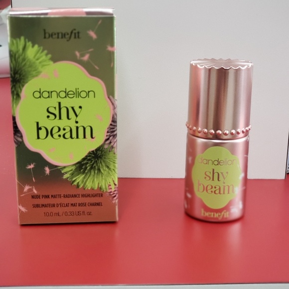 Makeup Bundle - Picture 4 of 4